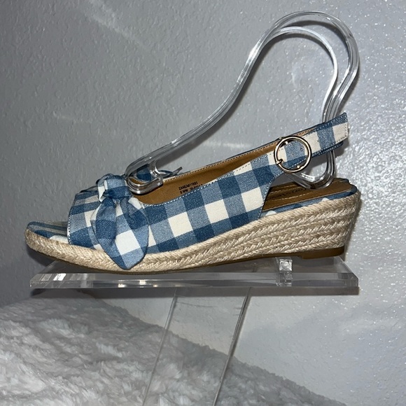 Comfortview Zane’s sandals in very good used condition. - Picture 1 of 9